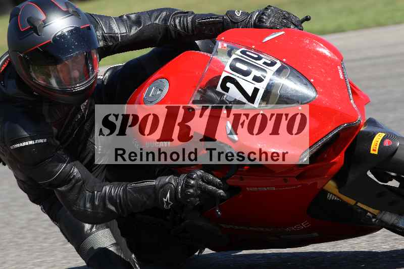 /43 08.08.2025 Discover the Bike ADR/Race 3 rot/299